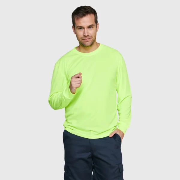 POLERA CUELLO REDONDO M/LARGA